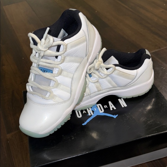 Jordan 11 low retro - Picture 4 of 4